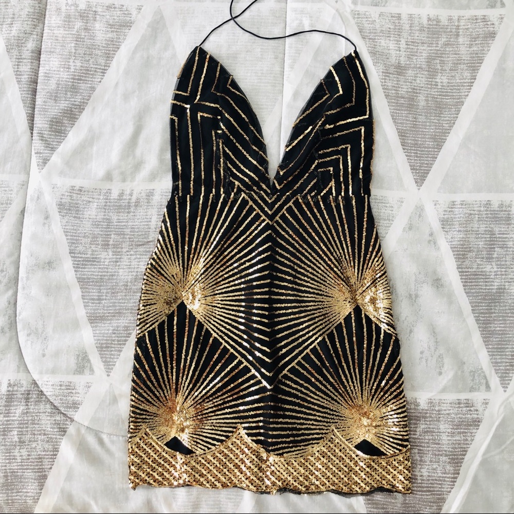 Plunging V-Neck Backless Sequin Mini Dress Black - Picture 15 of 15